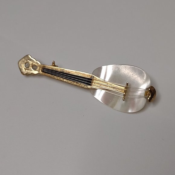 Pretty Little Metal And Shell Guitar Brooch - Picture 1 of 11